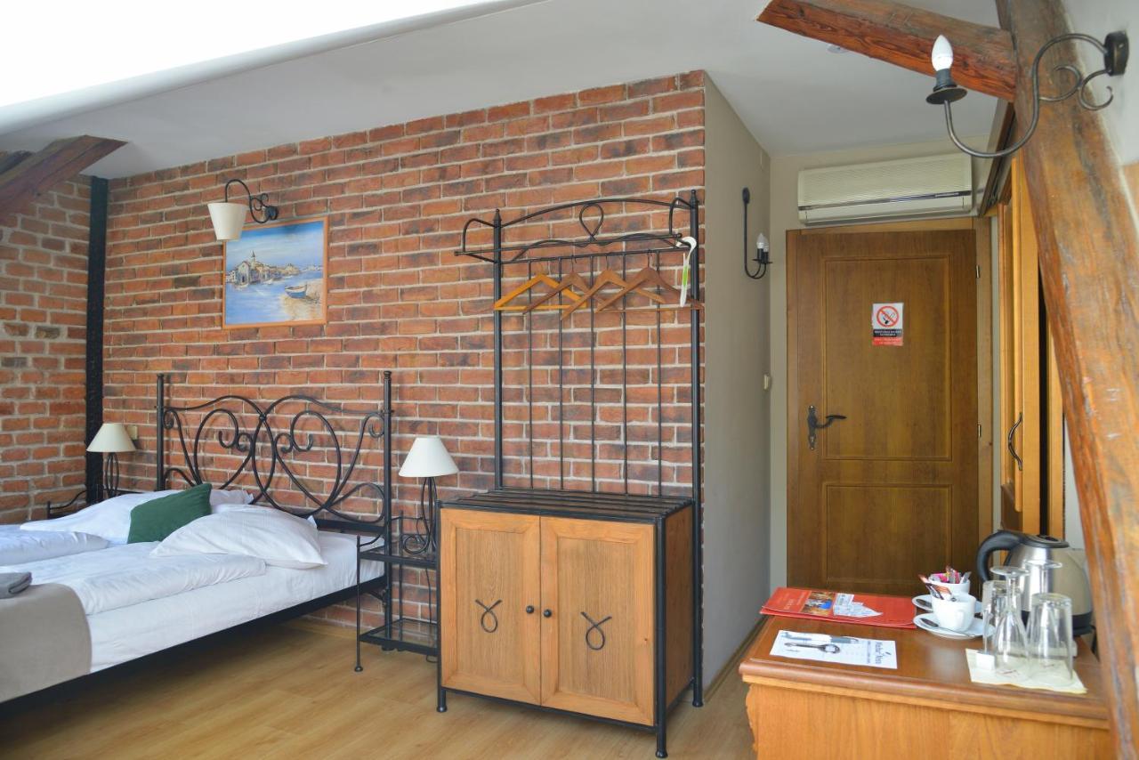 Hotel Via Ironia Vysoké Mýto Eksteriør bilde