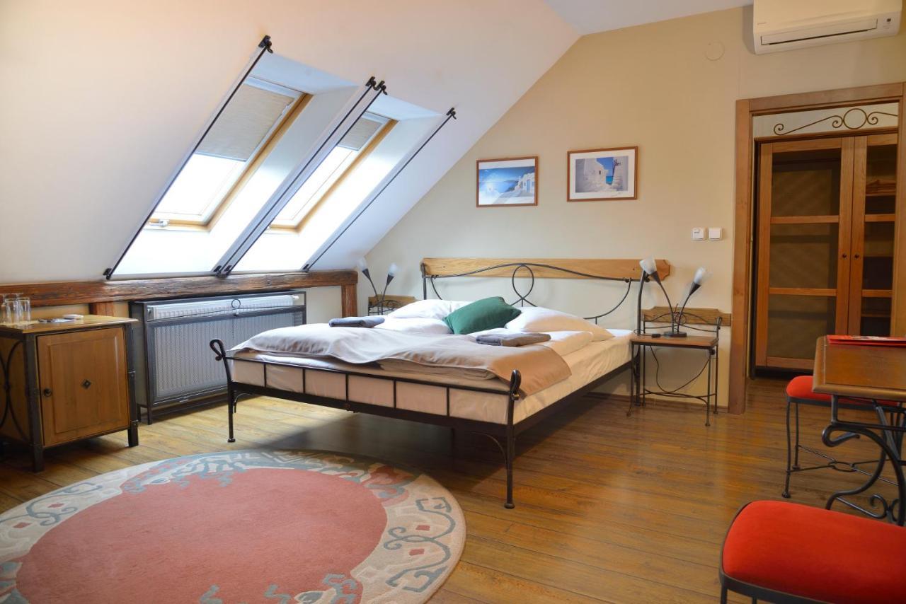 Hotel Via Ironia Vysoké Mýto Eksteriør bilde