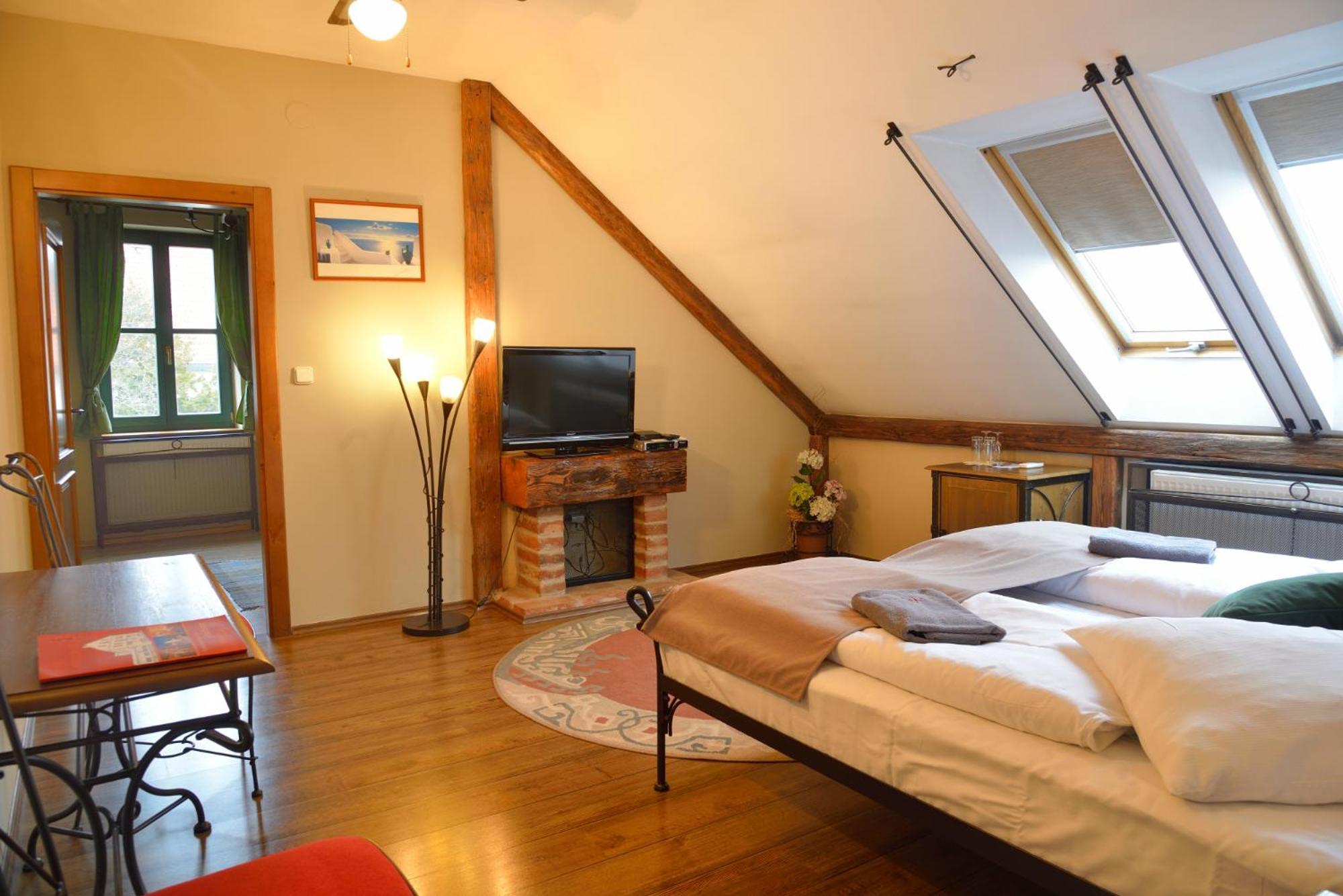 Hotel Via Ironia Vysoké Mýto Eksteriør bilde